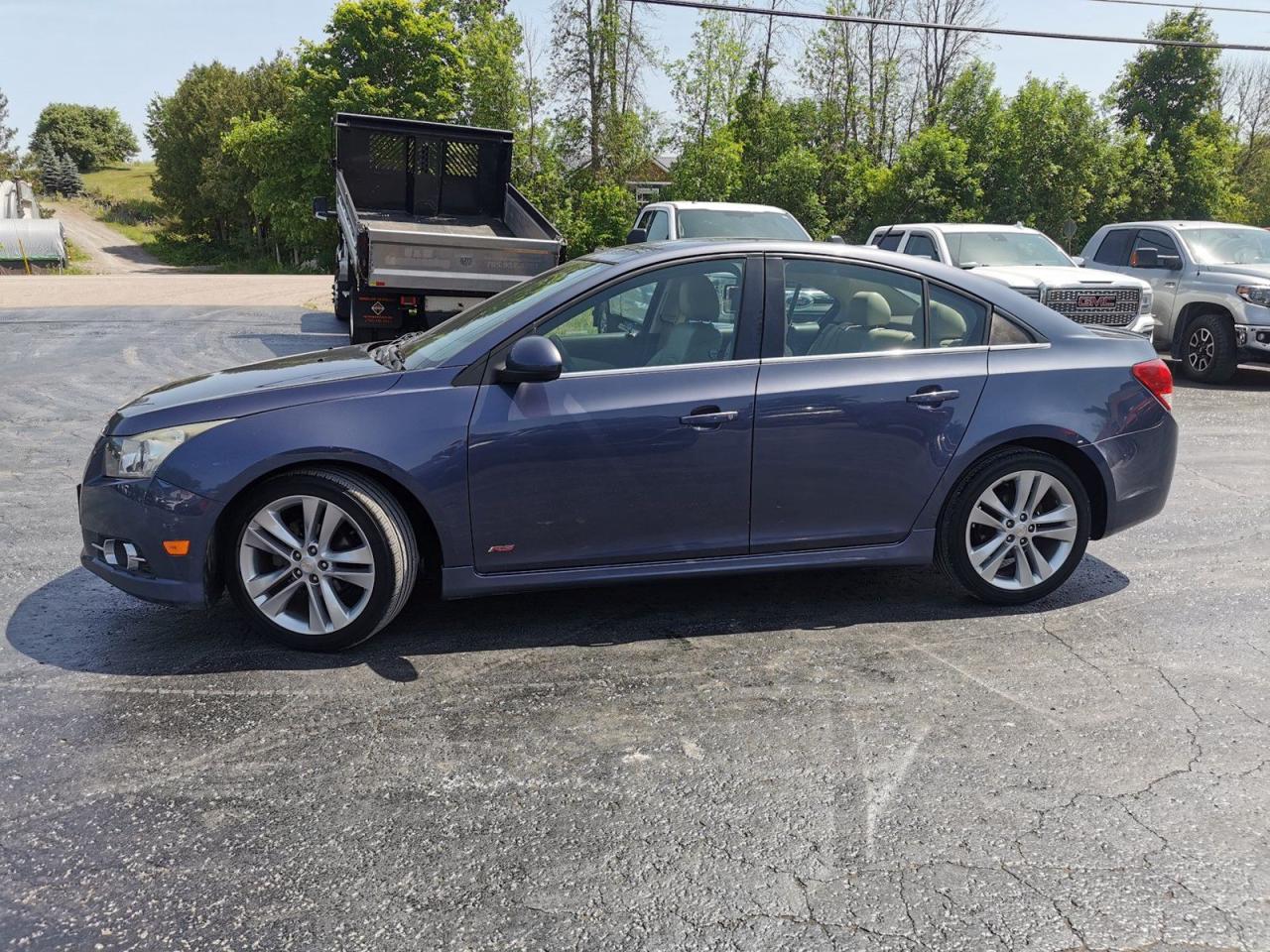 2013 Chevrolet Cruze 2LT - Photo #2