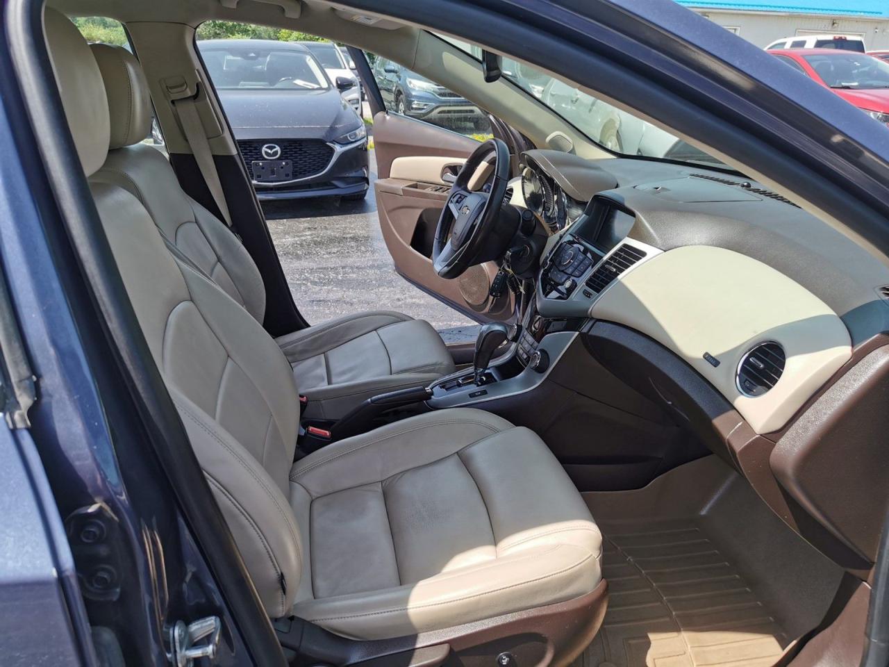 2013 Chevrolet Cruze 2LT - Photo #18