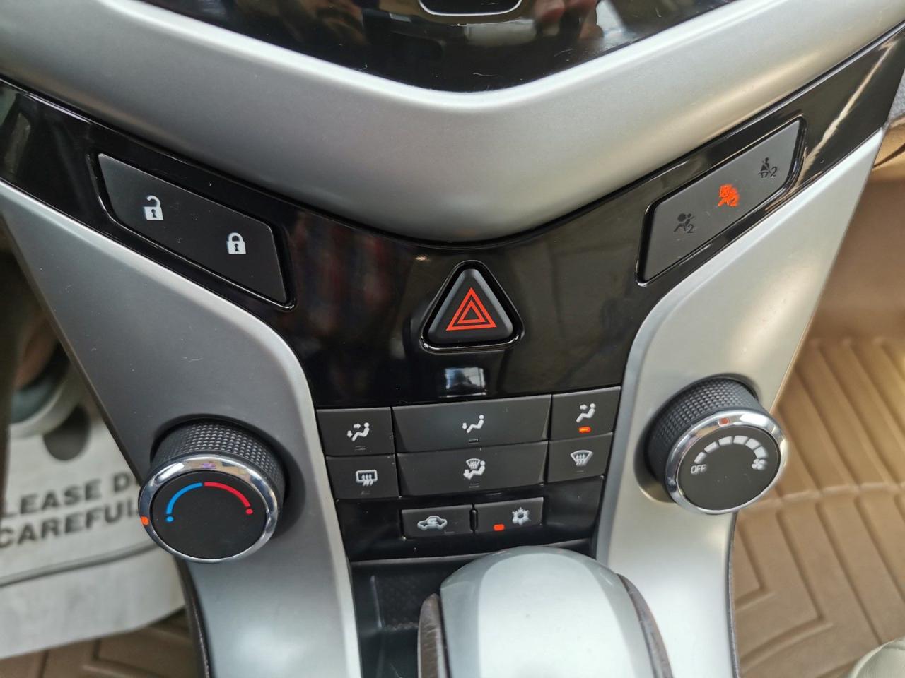 2013 Chevrolet Cruze 2LT - Photo #25