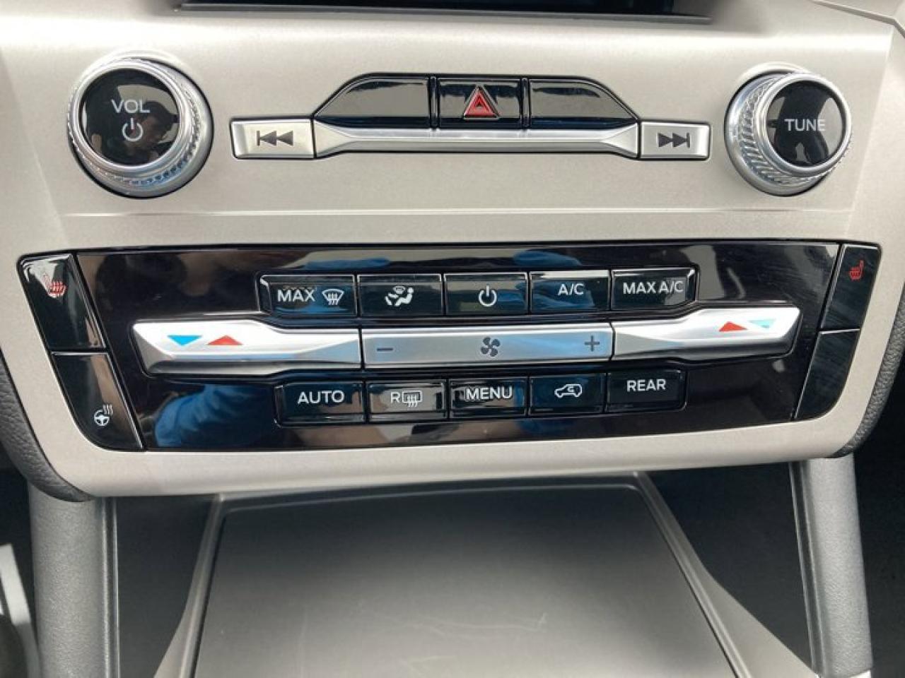 2023 Ford Explorer XLT 4WD | NAVIGATION | 360 CAMERA | Photo