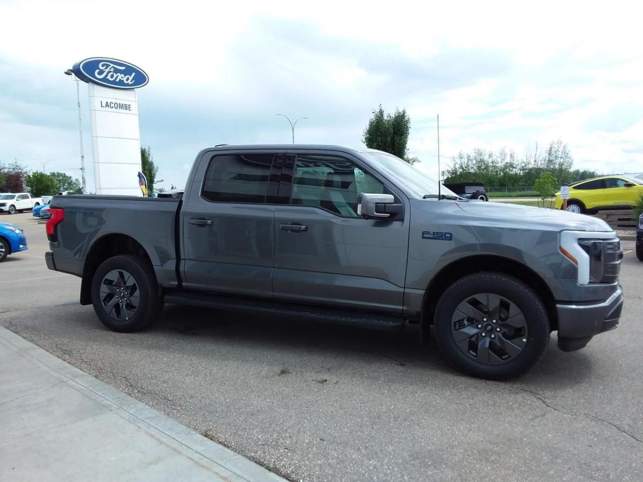 New 2025 Ford F-150 Lightning Lariat for sale in Lacombe, AB