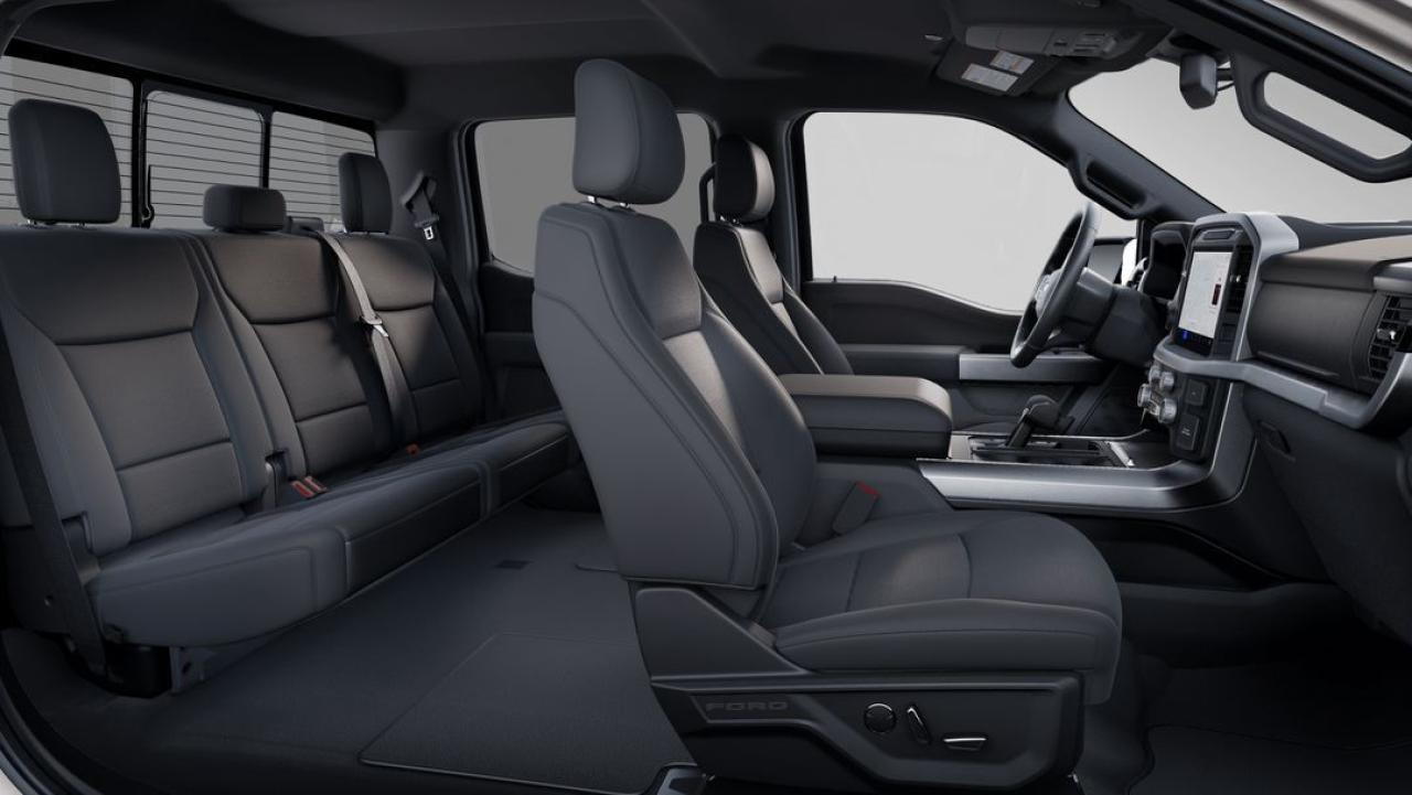 2025 Ford F-150 XLT Photo14