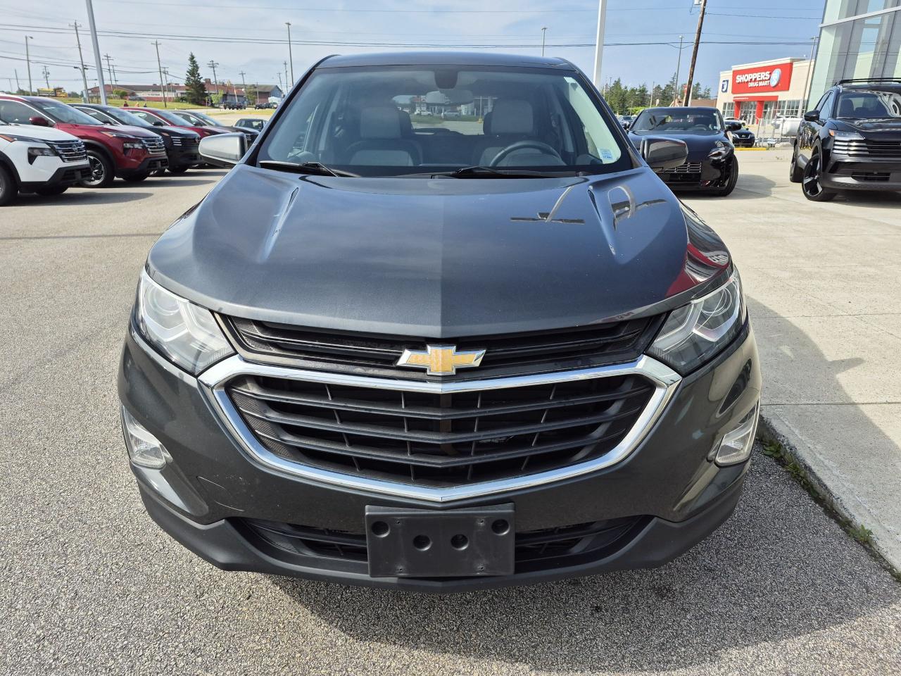 2018 Chevrolet Equinox LT Photo2