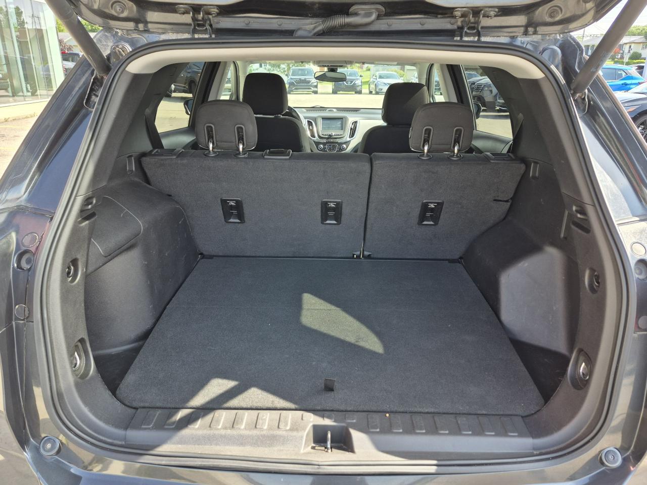 2018 Chevrolet Equinox LT Photo14