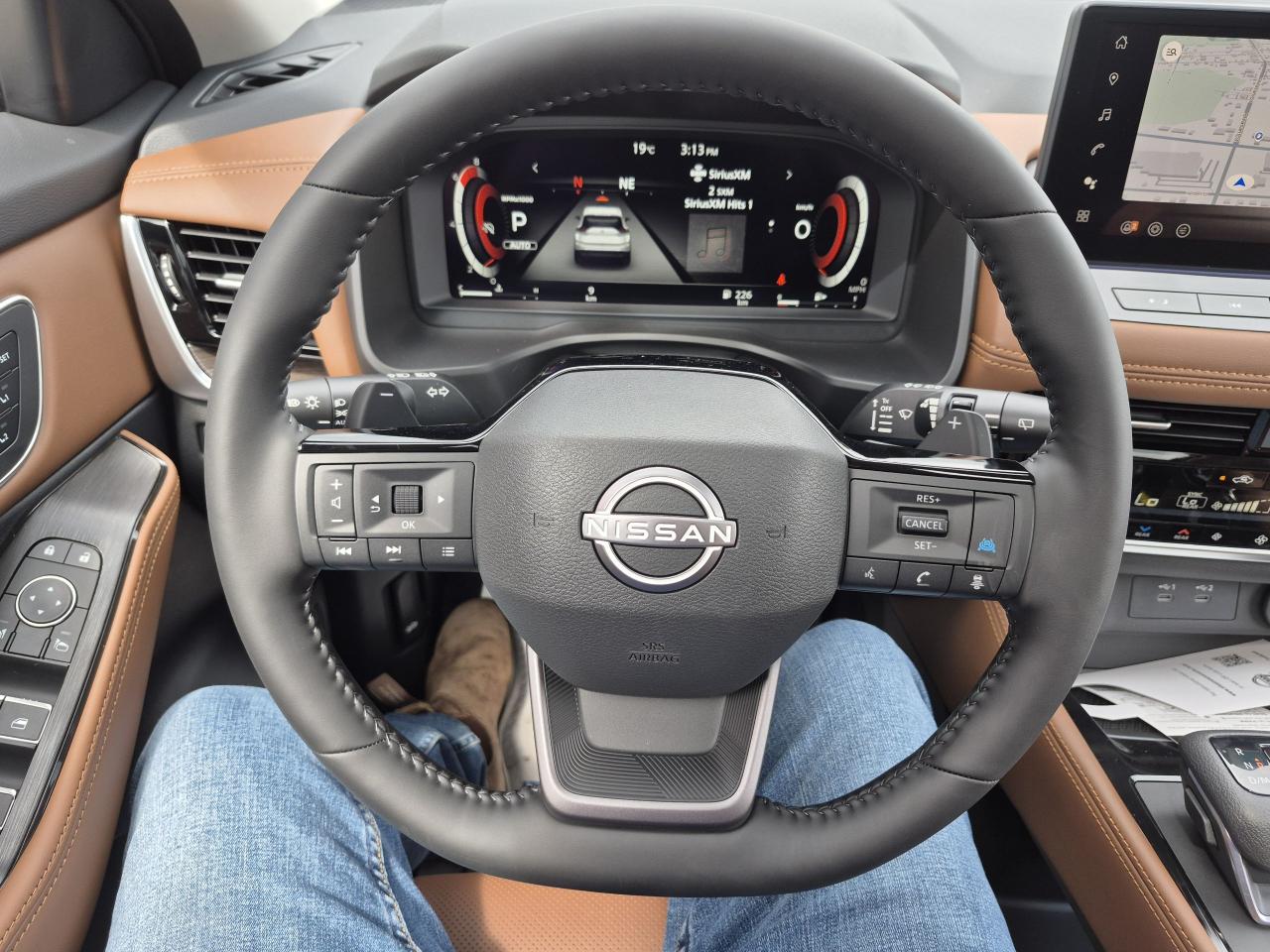 2025 Nissan Rogue Platinum Photo24