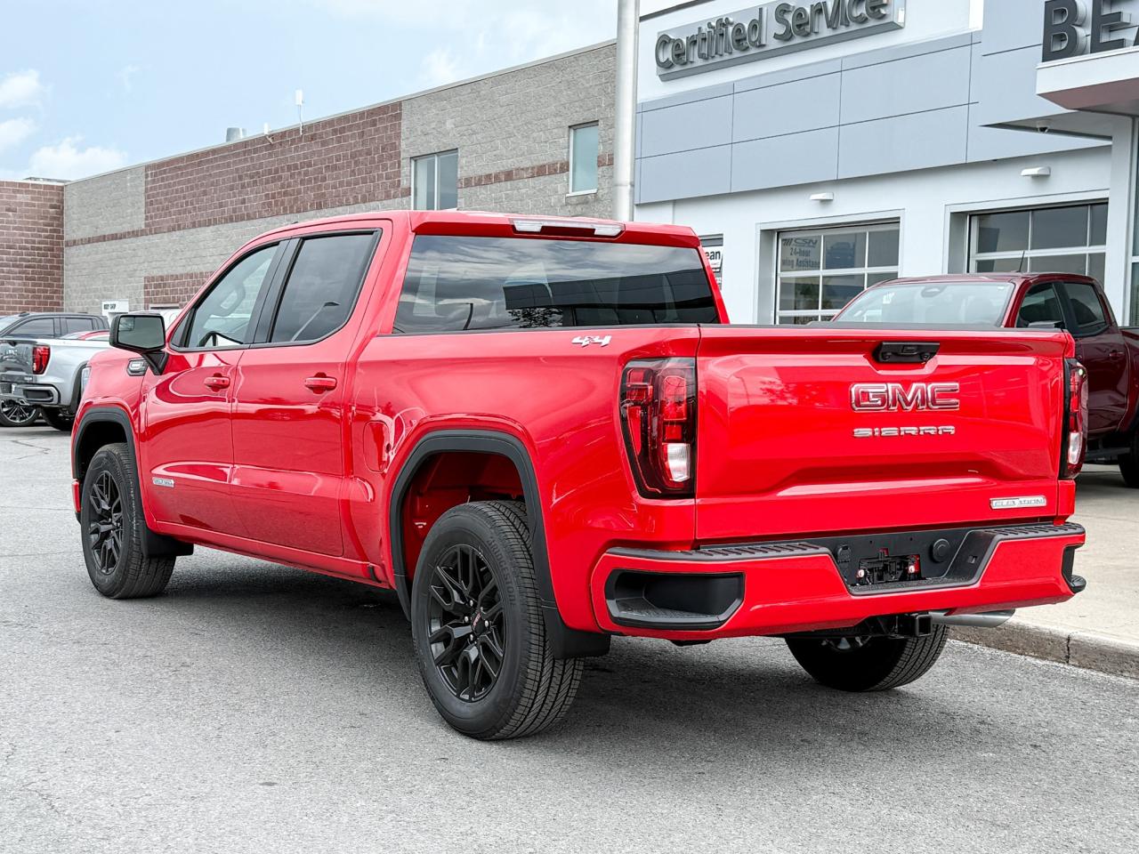 2025 GMC Sierra 1500 Elevation 2.7L 4 CYL WITH REMOTE START/ENTRY, HEATED SEATS, HEATED STEERING WHEEL, CRUISE CONTROL, HD REAR VISION CAMERA Photo2