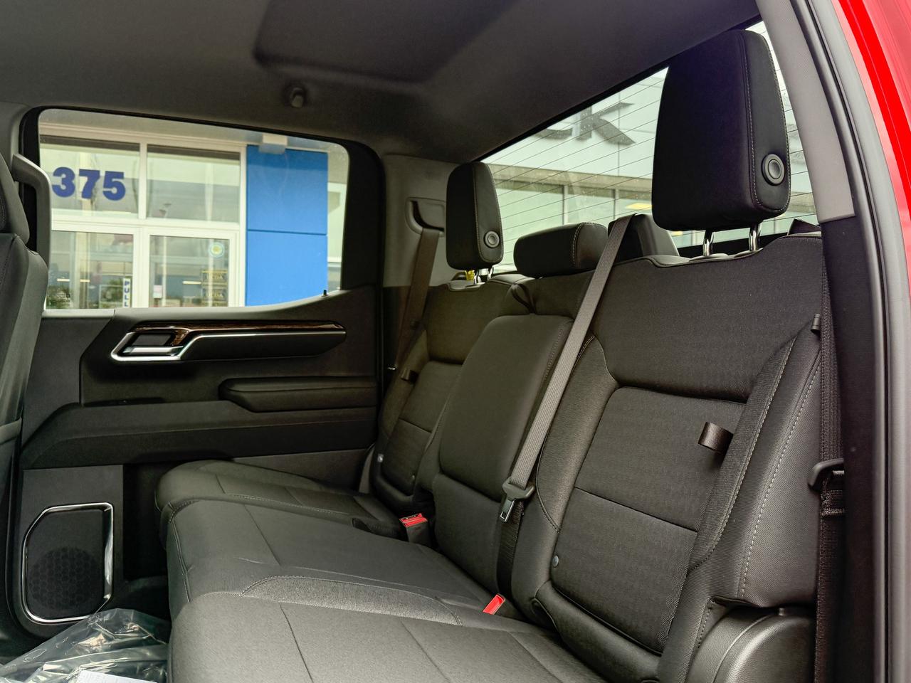 2025 GMC Sierra 1500 Elevation 2.7L 4 CYL WITH REMOTE START/ENTRY, HEATED SEATS, HEATED STEERING WHEEL, CRUISE CONTROL, HD REAR VISION CAMERA Photo