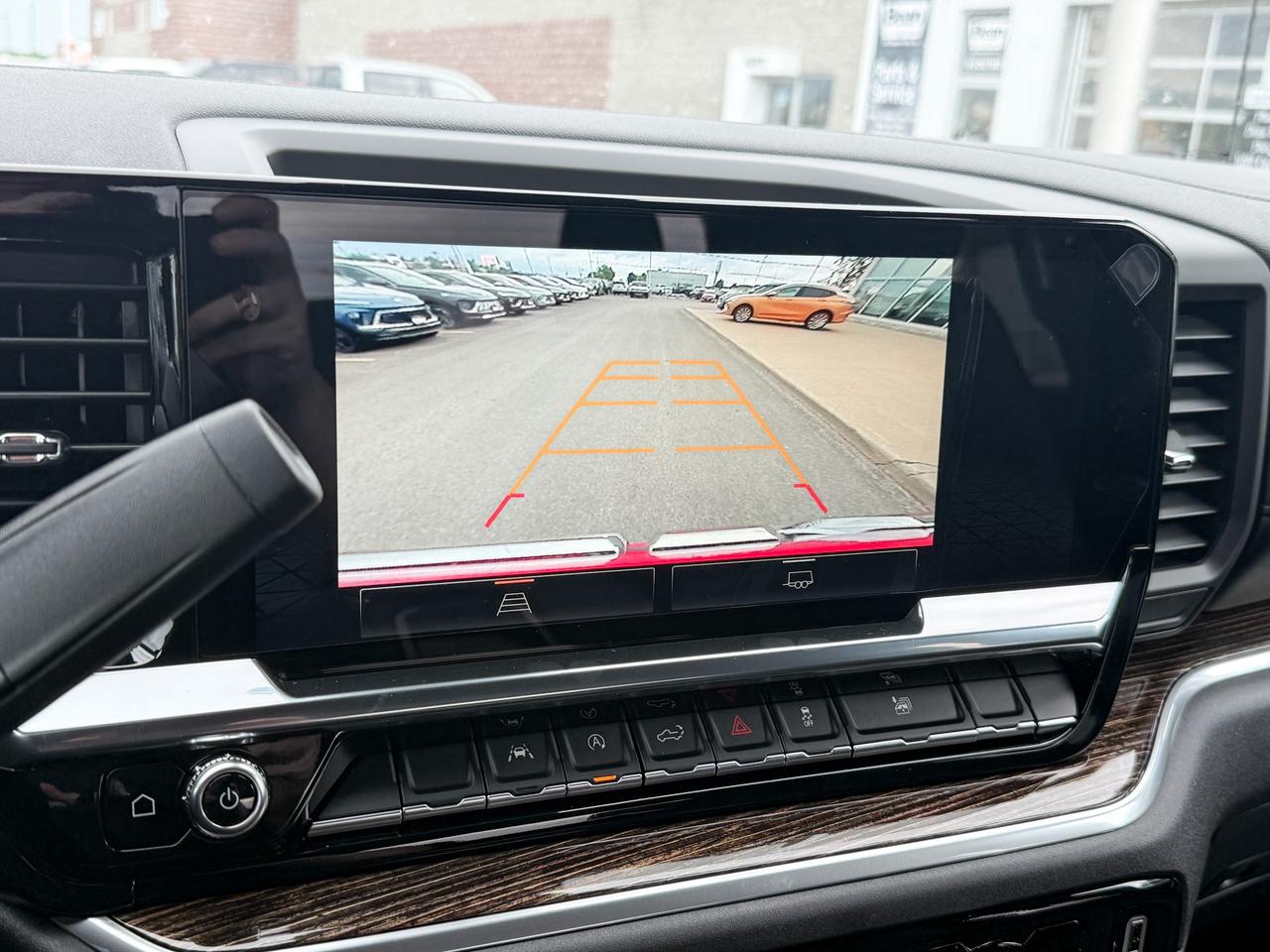 2025 GMC Sierra 1500 Elevation 2.7L 4 CYL WITH REMOTE START/ENTRY, HEATED SEATS, HEATED STEERING WHEEL, CRUISE CONTROL, HD REAR VISION CAMERA Photo