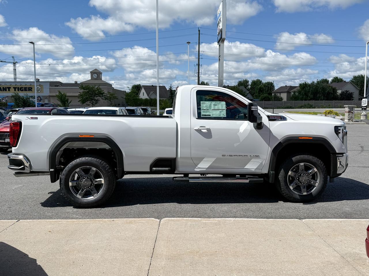 2025 GMC Sierra 3500 HD SLE 6.6L V8 WITH REMOTE START/ENTRY, HEATED SEATS, HEATED STEERING WHEEL, CRUISE CONTROL, HD REAR VISION CAMERA, APPLE CARPLAY AND ANDROID AUTO Photo