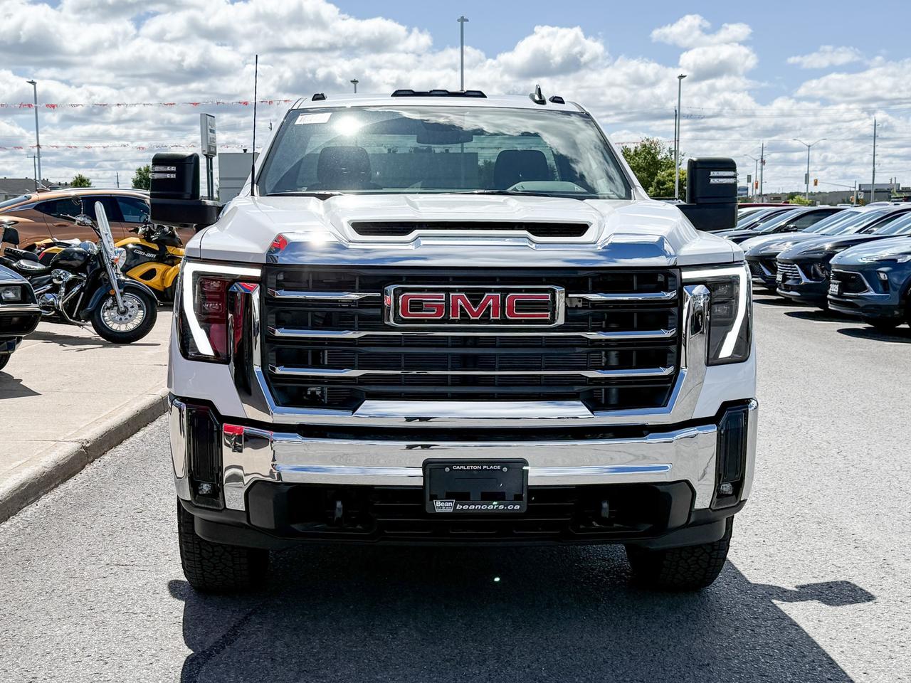 2025 GMC Sierra 3500 HD SLE 6.6L V8 WITH REMOTE START/ENTRY, HEATED SEATS, HEATED STEERING WHEEL, CRUISE CONTROL, HD REAR VISION CAMERA, APPLE CARPLAY AND ANDROID AUTO Photo