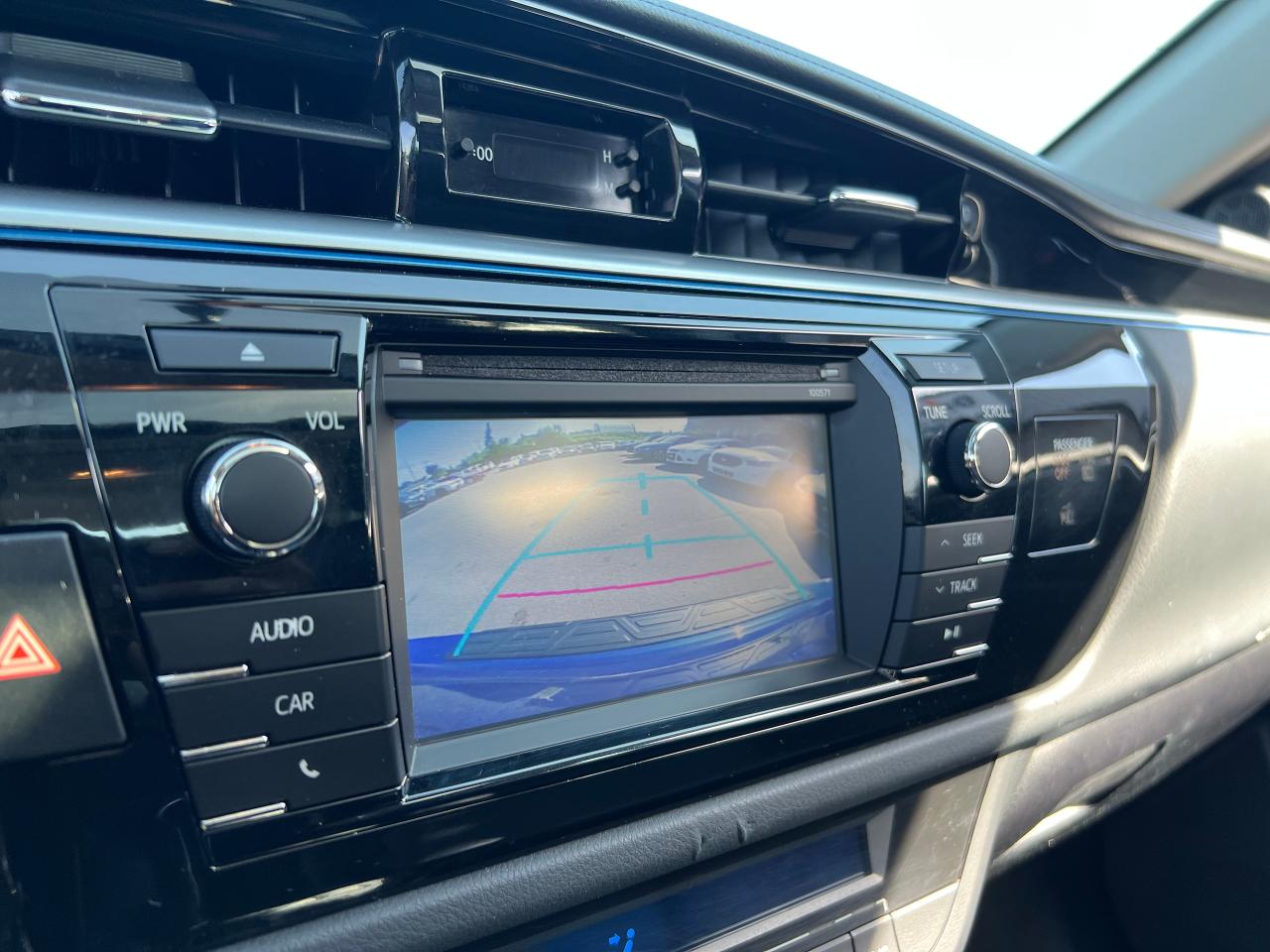2016 Toyota Corolla S - Photo #21