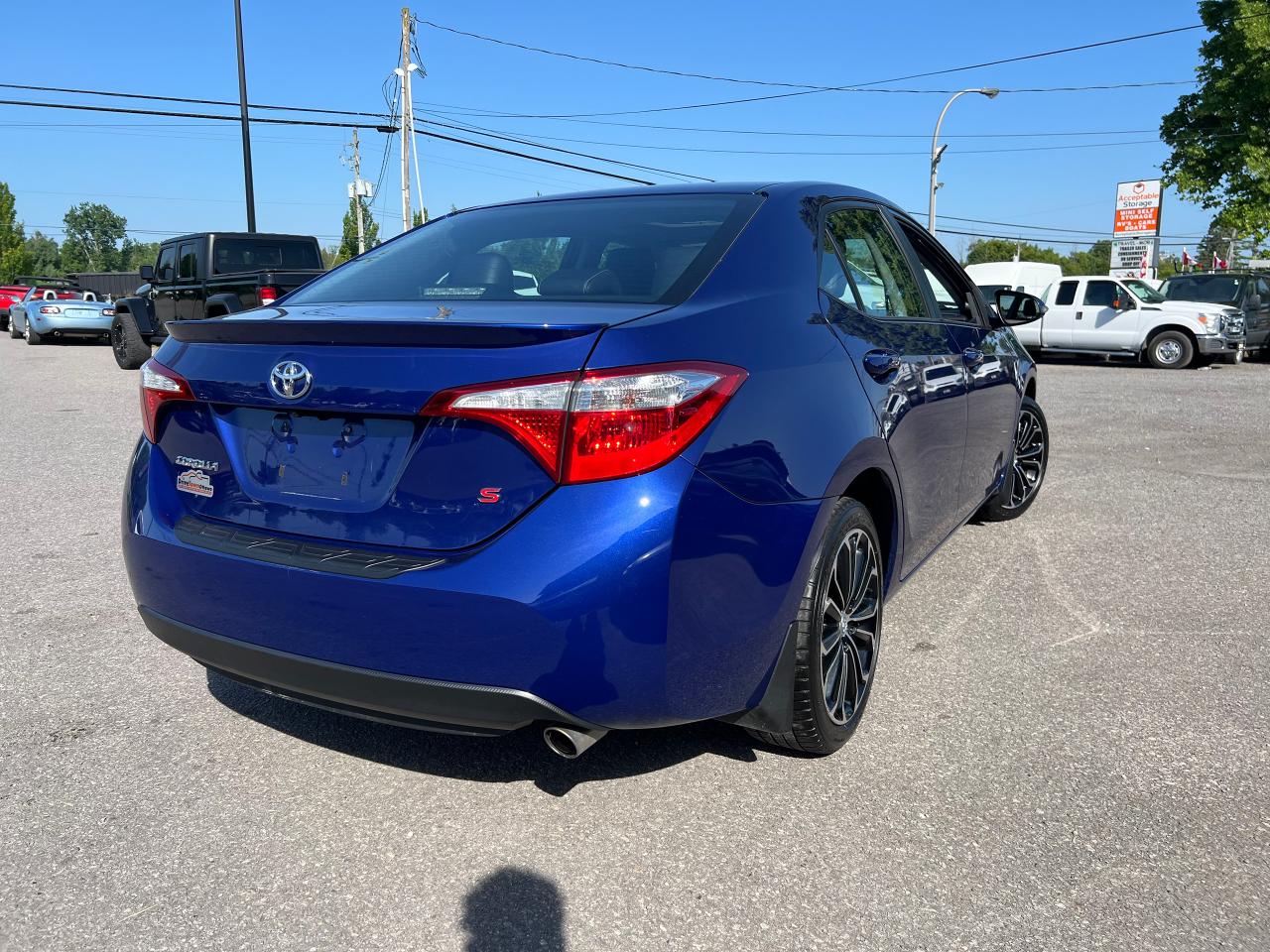 2016 Toyota Corolla S - Photo #6
