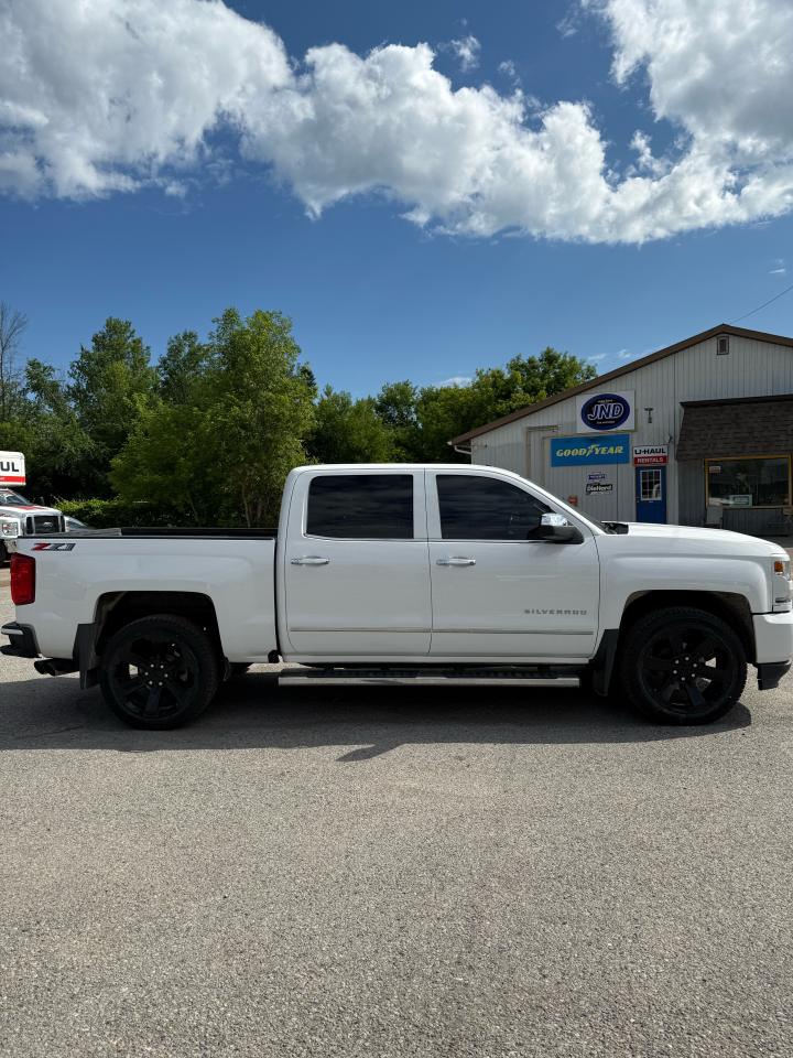 2018 Chevrolet Silverado 1500 LTZ - Photo #4