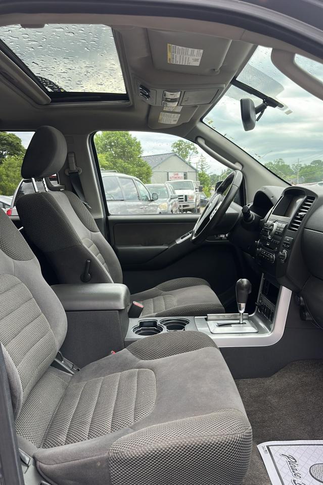 2012 Nissan Pathfinder S - Photo #5