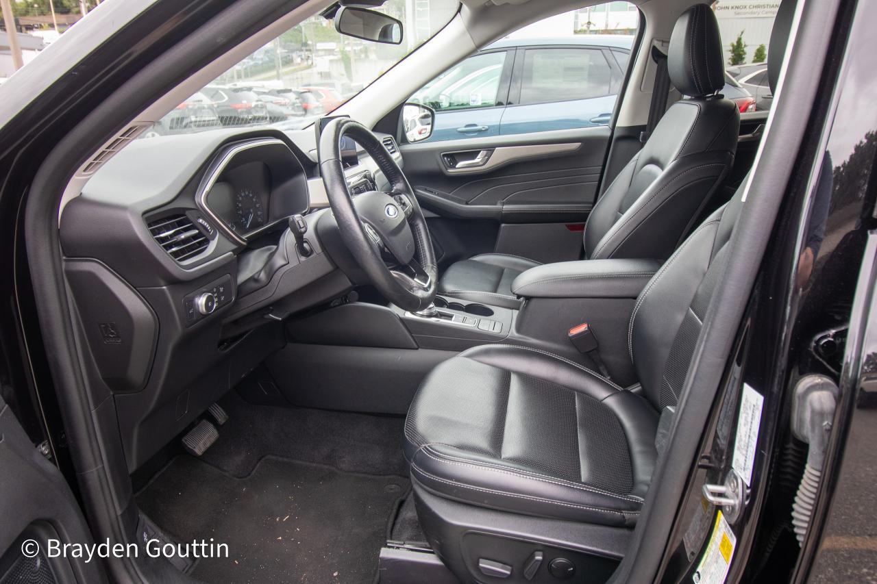 2021 Ford Escape SEL 4WD Photo5