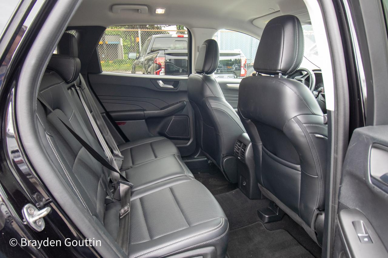 2021 Ford Escape SEL 4WD Photo5