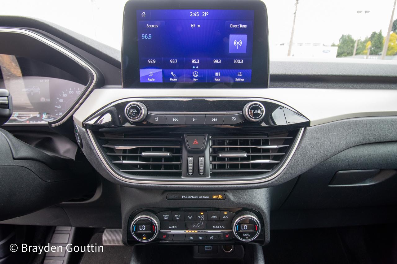 2021 Ford Escape SEL 4WD Photo5