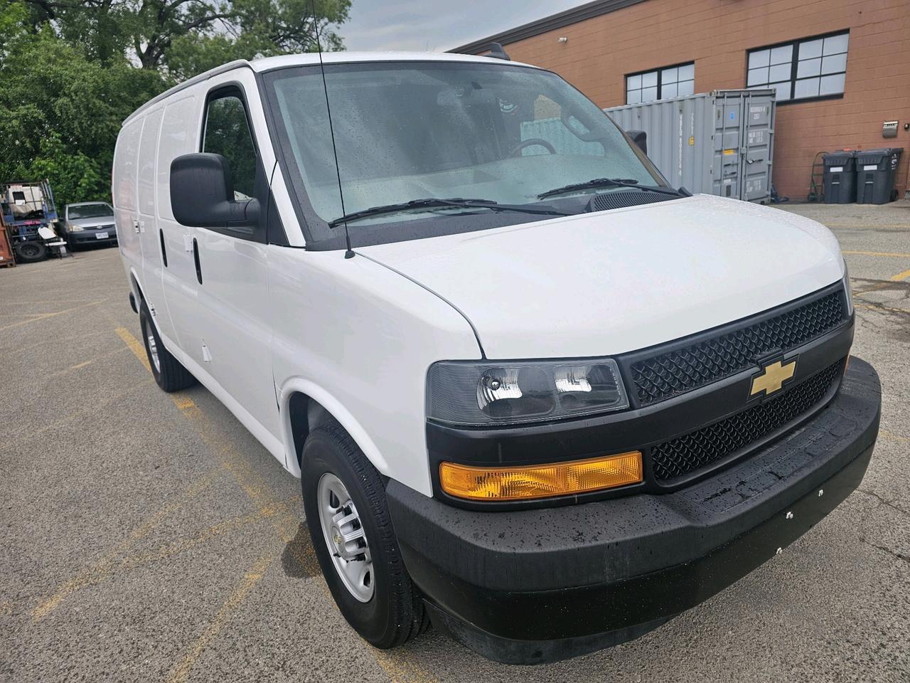 2021 Chevrolet Express RWD 2500 135" Photo