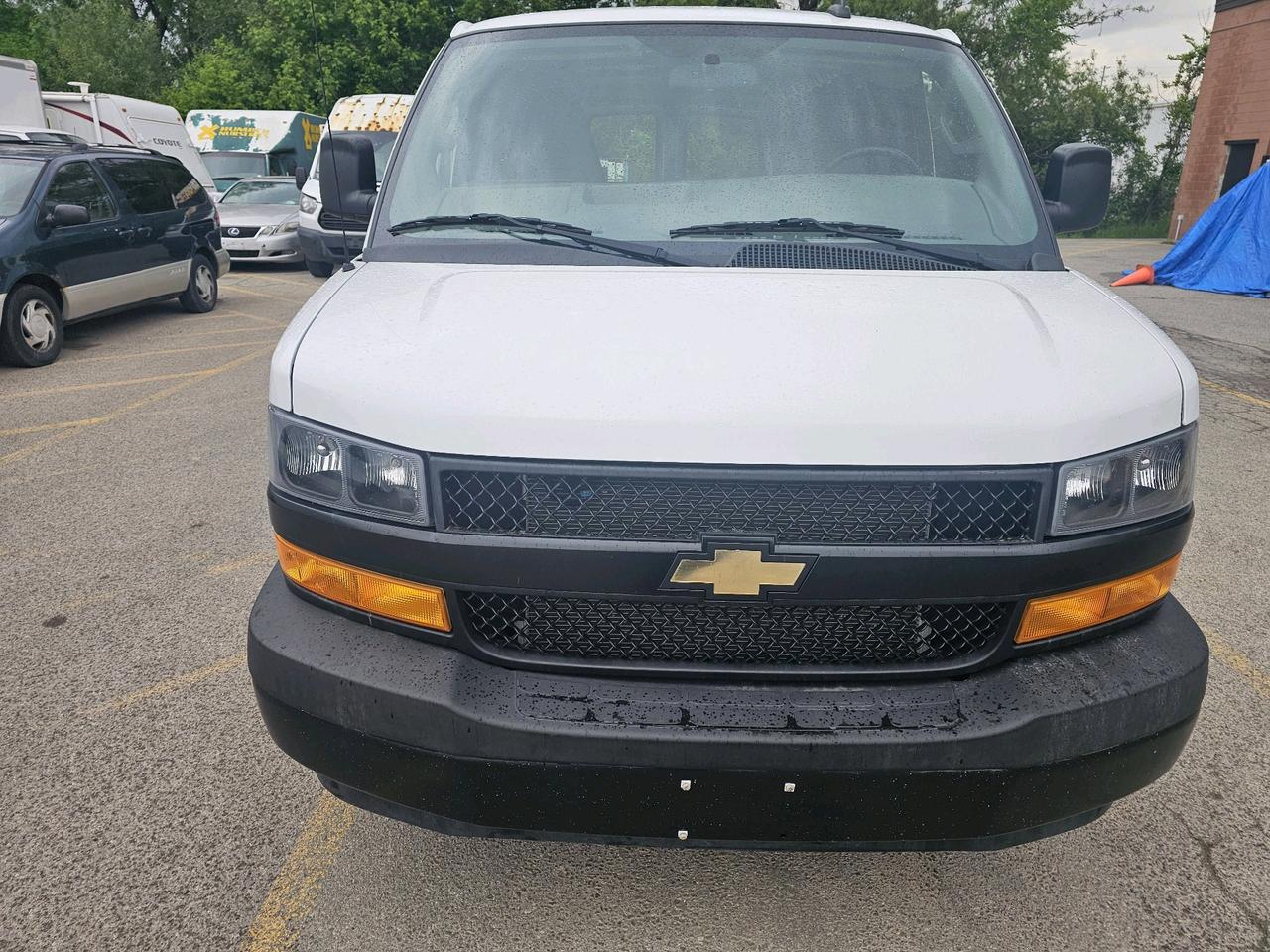 2021 Chevrolet Express RWD 2500 135" Photo