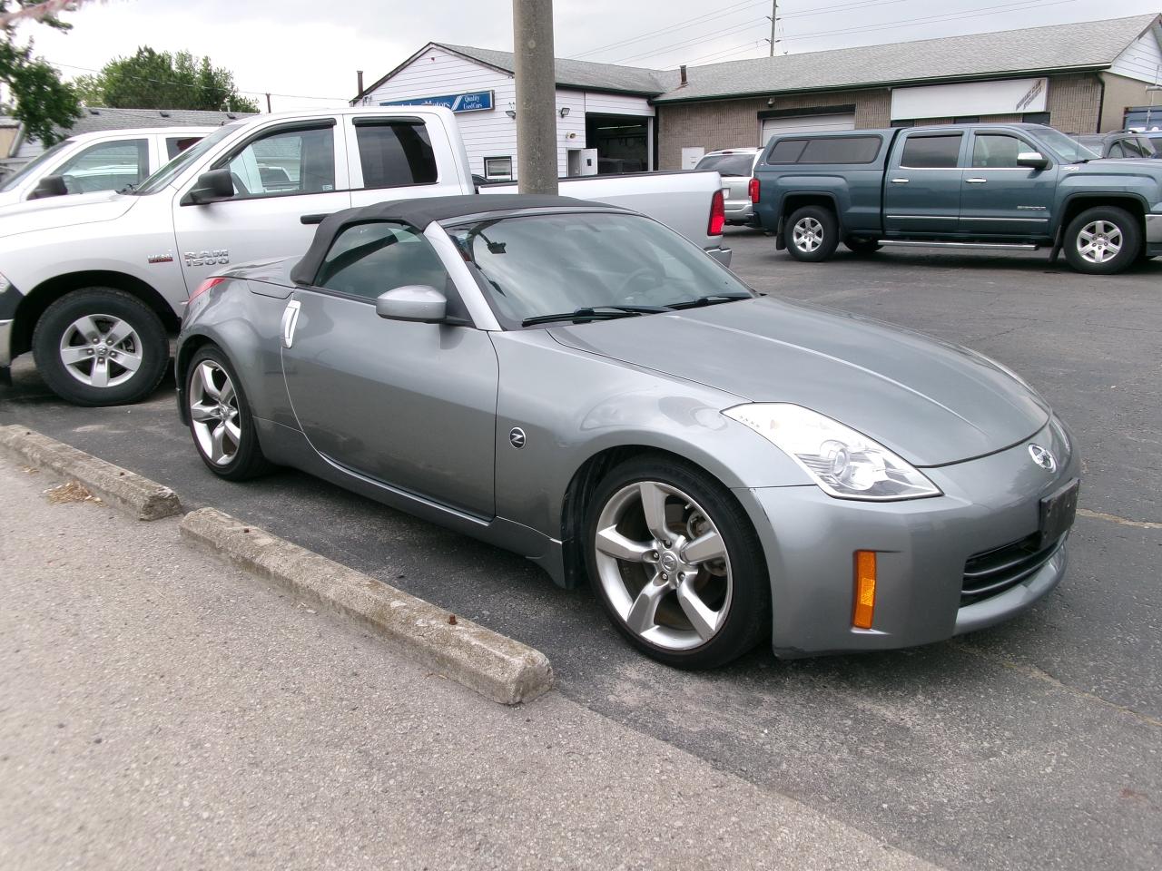 2006 Nissan 350Z Convertible "ONLY 58,000 KM"