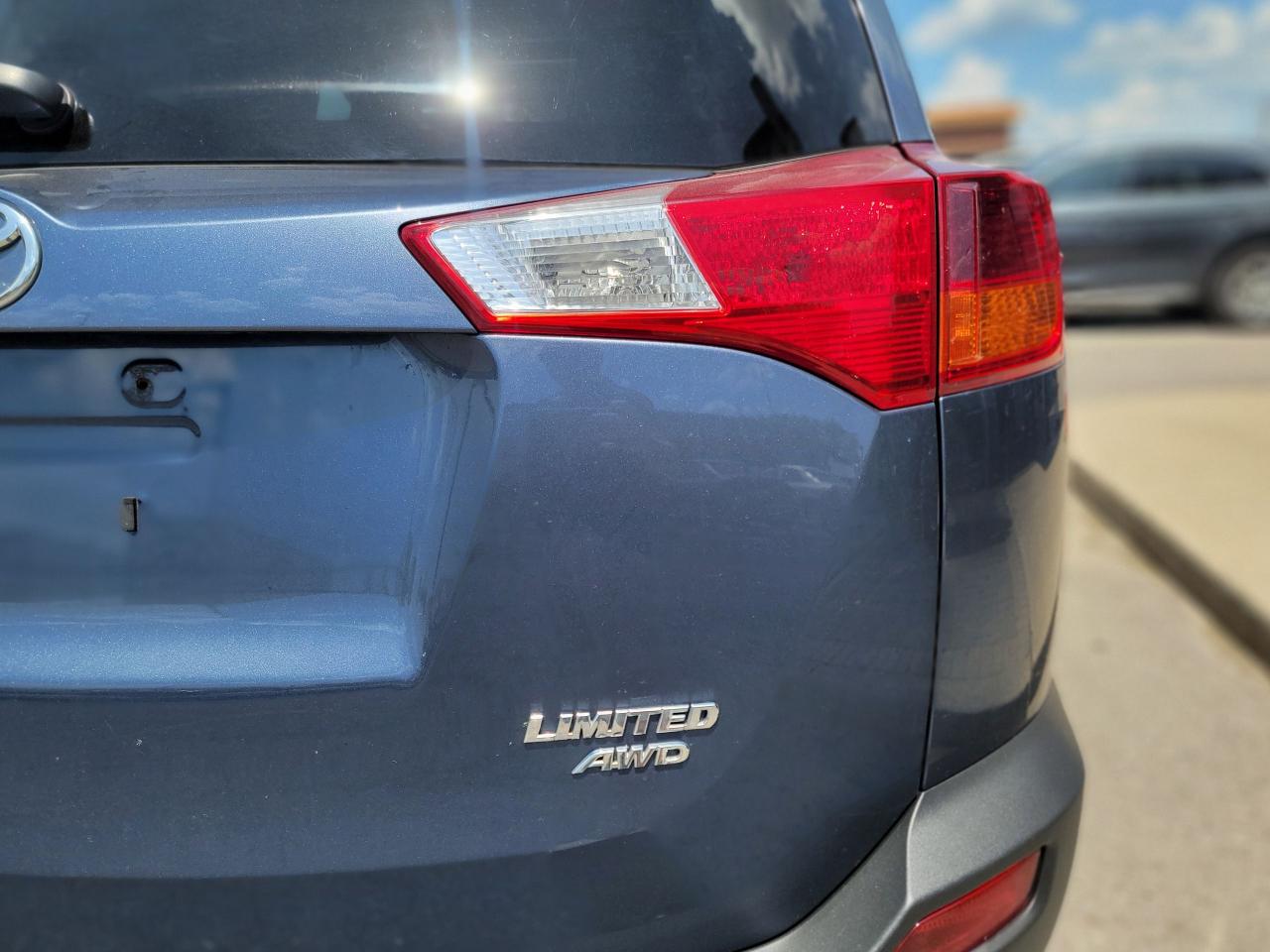 2013 Toyota RAV4 LIMITED  - Photo #6