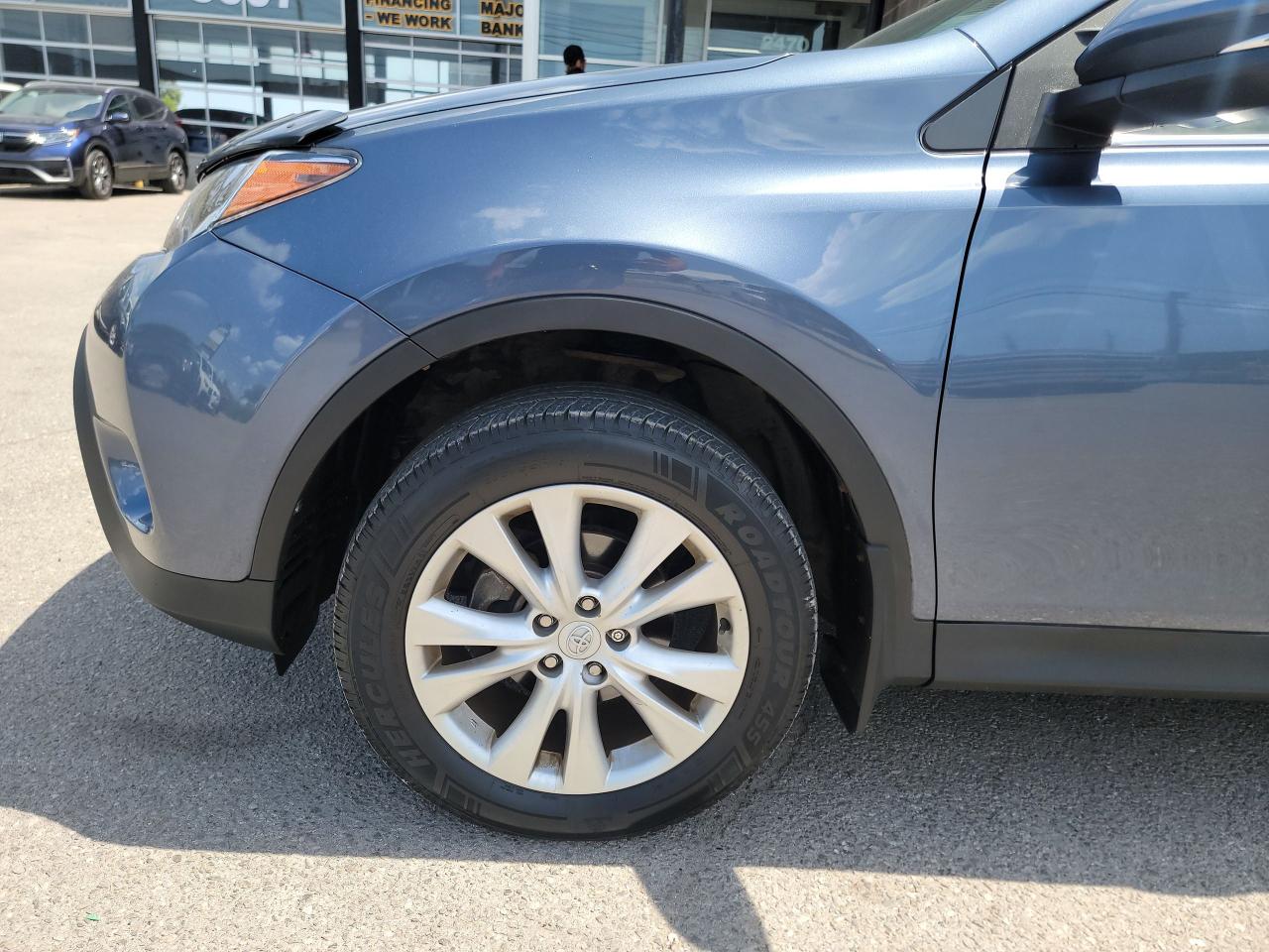 2013 Toyota RAV4 LIMITED  - Photo #9