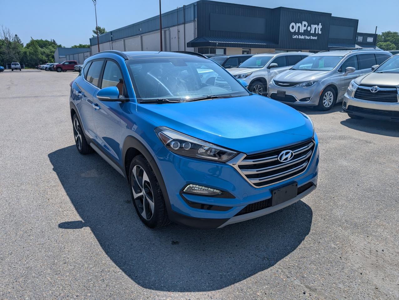 2017 Hyundai Tucson Limited-LEATHER-PANOROOF-CARPLAY - Photo #2