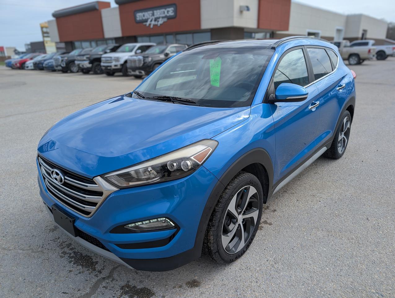 <p>Come finance this vehicle with us. Apply on our website stonebridgeauto.com&nbsp;</p><p>&nbsp;</p><p>2017 Hyundai Tucson 1.6 T Limited with 113000kms. 1.6 liter 4 cylinder All wheel drive&nbsp;</p><p>&nbsp;</p><p>Clean title and safetied. Always owned in Manitoba&nbsp;</p><p>&nbsp;</p><p>Leather seats&nbsp;</p><p>Huge Panoramic sunroof&nbsp;</p><p>Back up Camera&nbsp;</p><p>Heated front seats&nbsp;</p><p>Apple Carplay/Android auto&nbsp;</p><p>Dual climate control&nbsp;</p><p>Keyless entry and ignition&nbsp;</p><p>&nbsp;</p><p>We take trades! Vehicle is for sale in Steinbach by STONE BRIDGE AUTO INC. Dealer #5000 we are a small business focused on customer satisfaction. Text or call before coming to view and ask for sales.</p>
