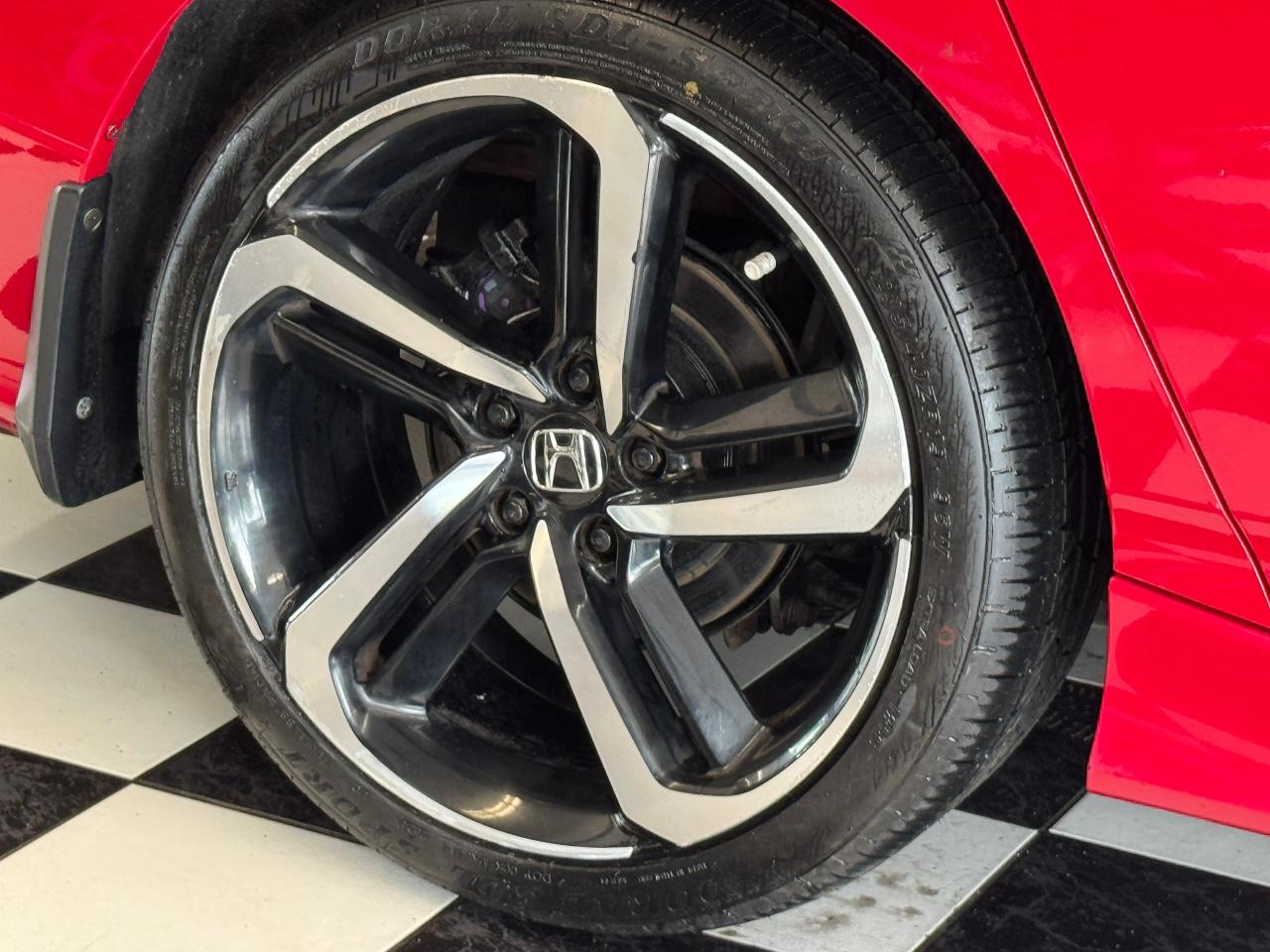 2018 Honda Accord Sport+New Brakes+Adaptive Cruise+CLEAN CARFAX Photo114