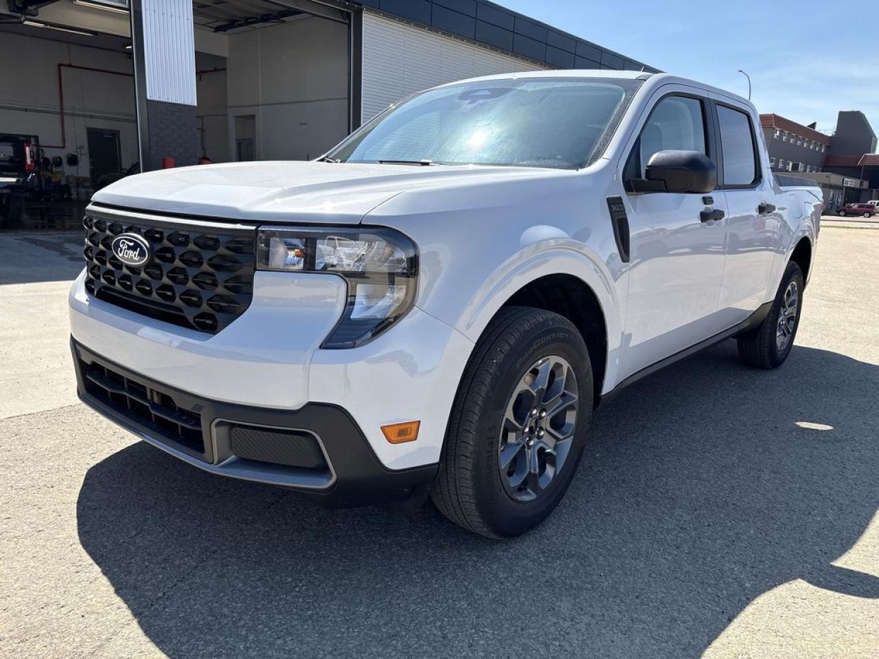 2025 Ford Maverick XLT 301A Photo1