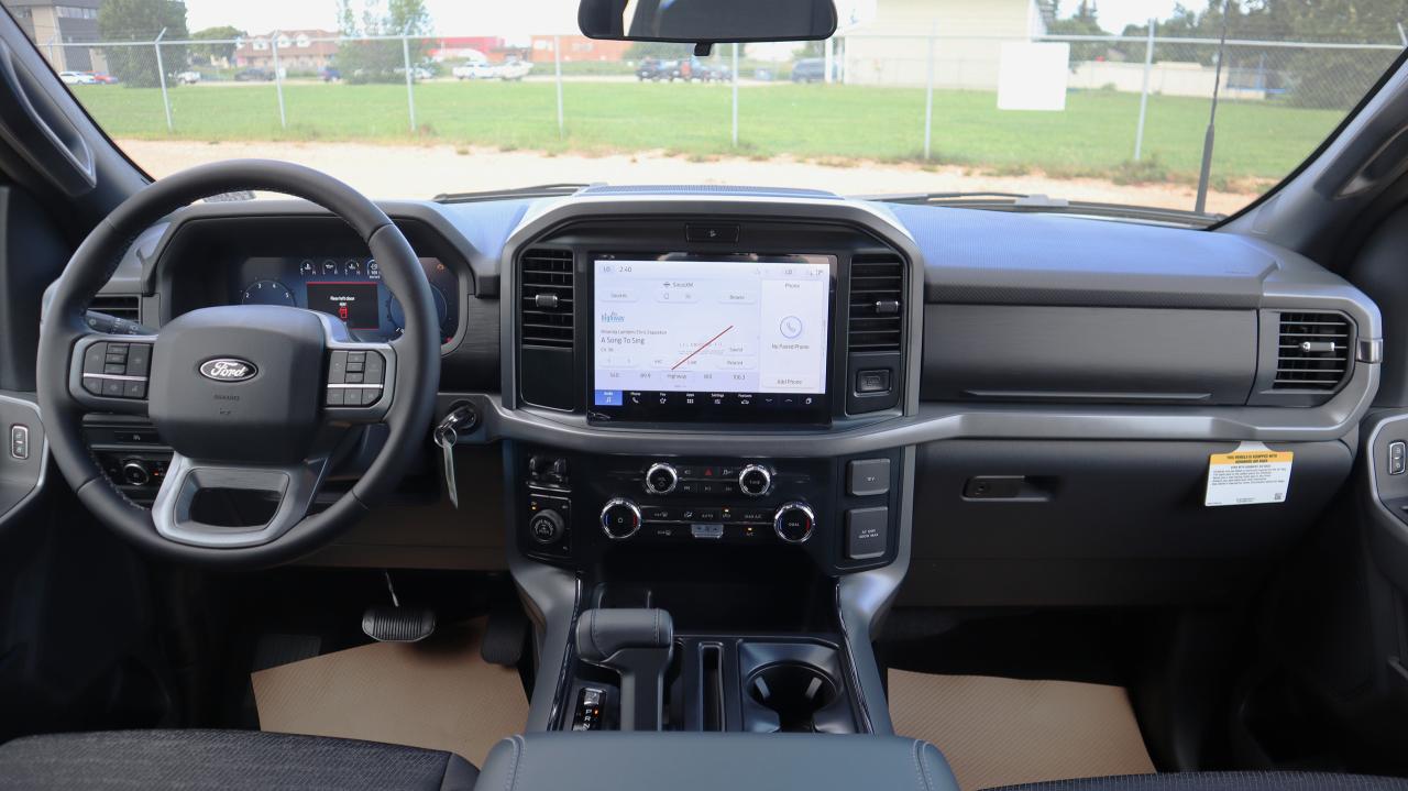 2025 Ford F-150 XLT Photo5