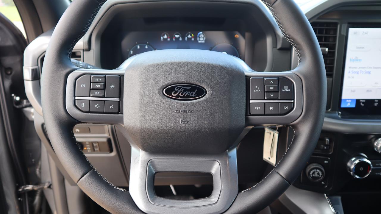2025 Ford F-150 XLT Photo5
