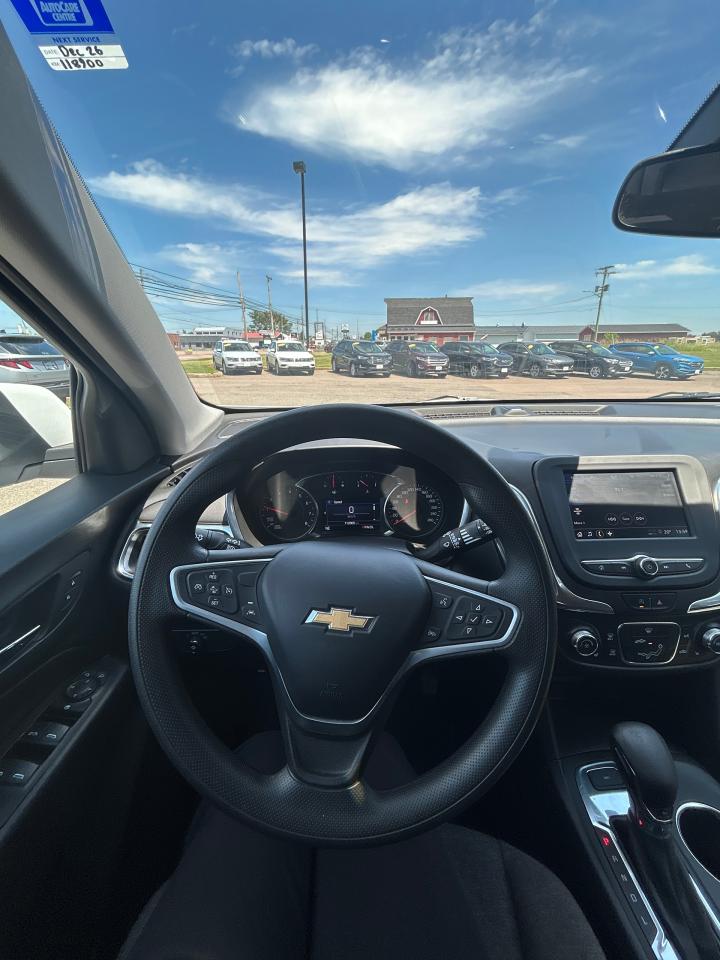2022 Chevrolet Equinox LT - Photo #9
