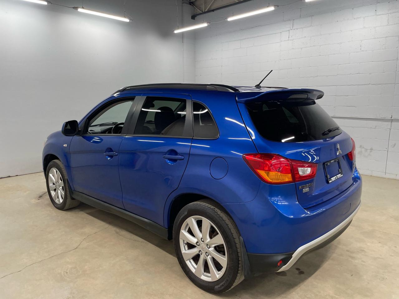 2015 Mitsubishi RVR AWD 4dr CVT GT Photo4