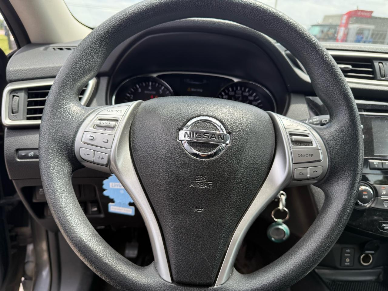 2015 Nissan Rogue S - Photo #7