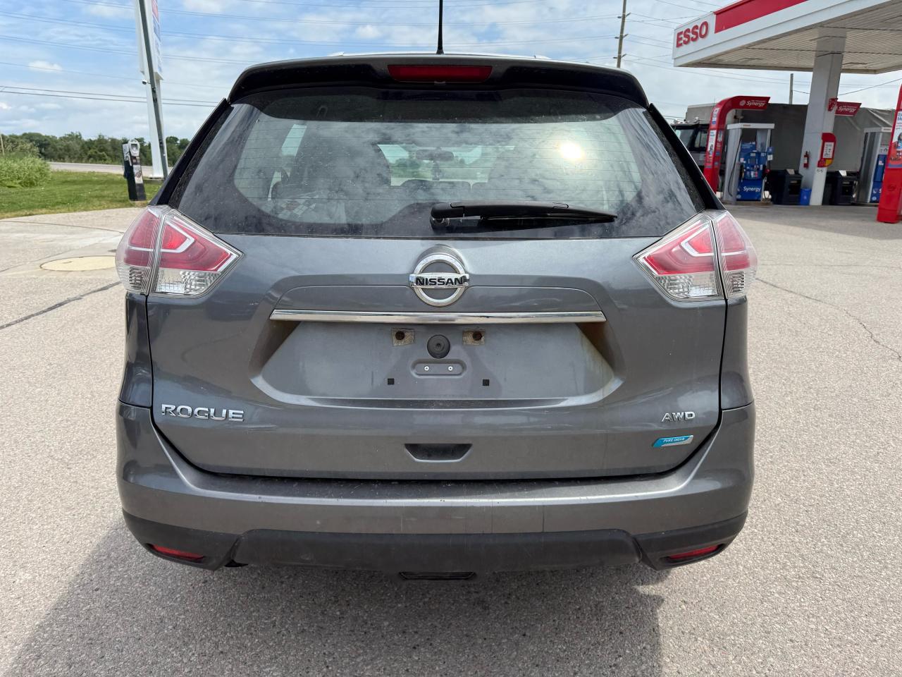 2015 Nissan Rogue S - Photo #10