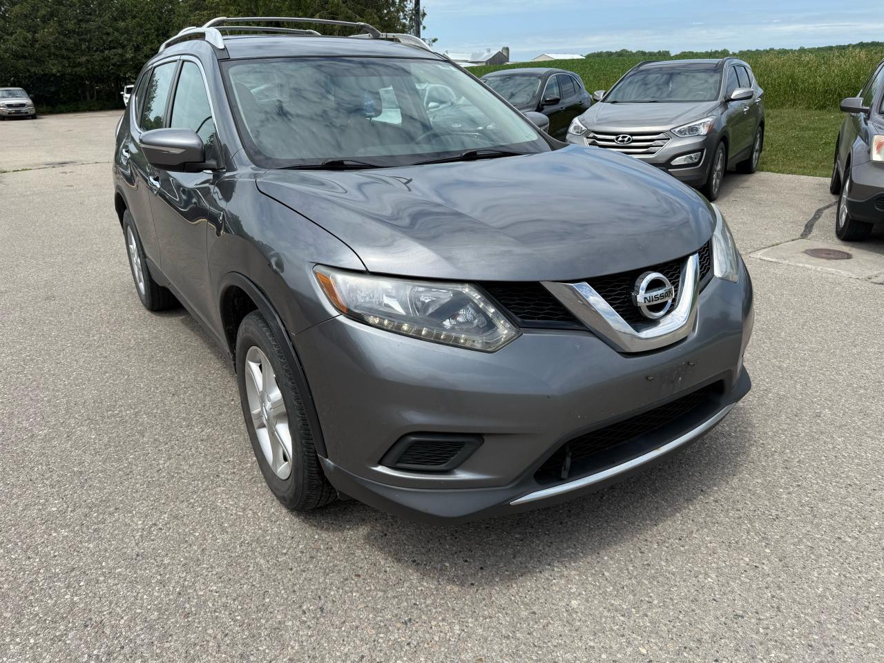 2015 Nissan Rogue S - Photo #2