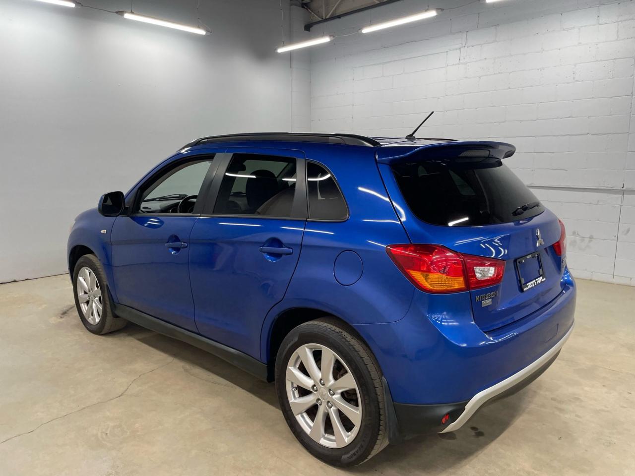 2015 Mitsubishi RVR AWD 4dr CVT GT
