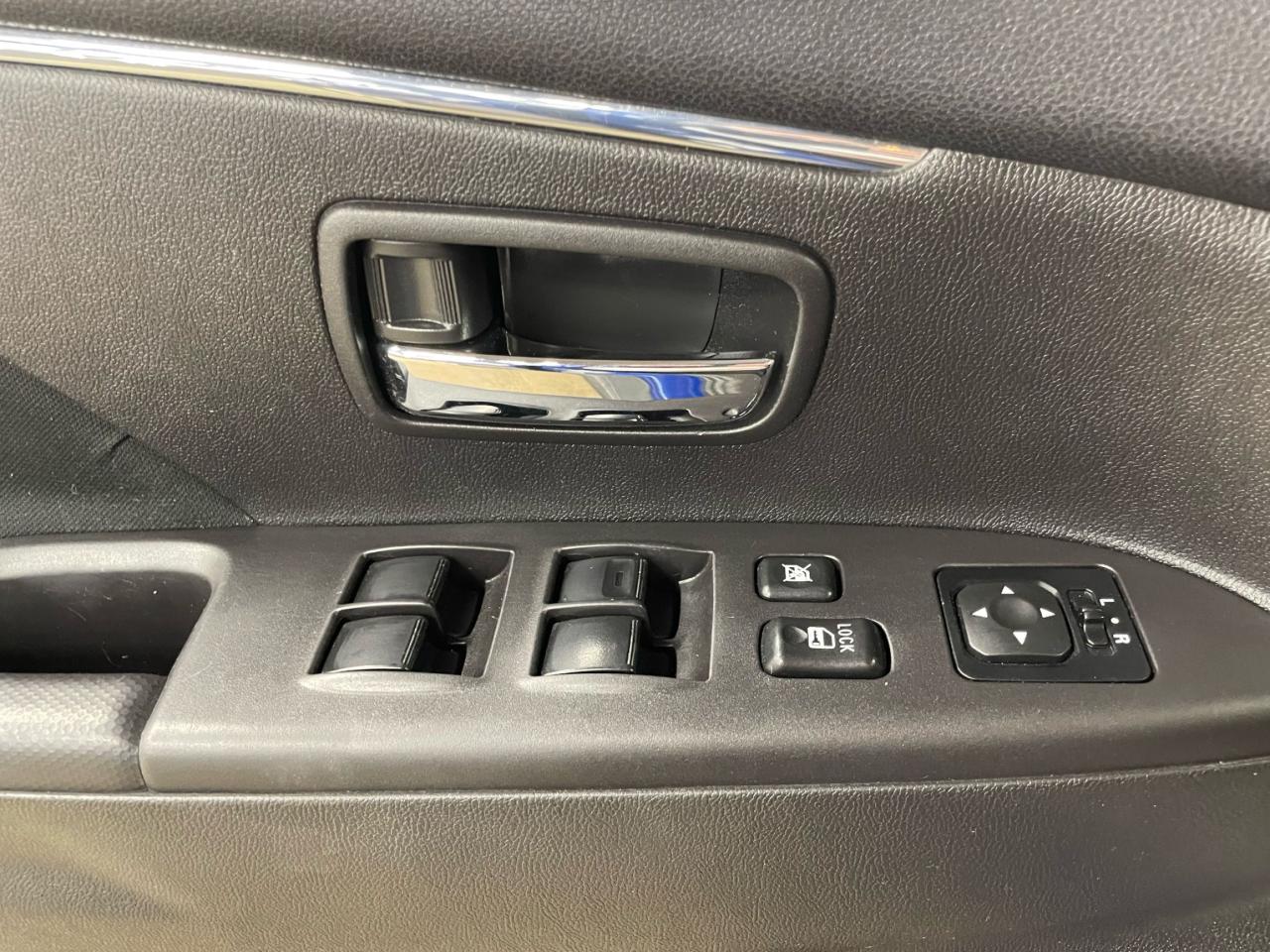 2015 Mitsubishi RVR AWD 4dr CVT GT