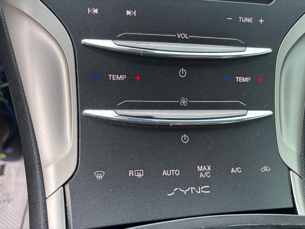 2016 Lincoln MKZ Reserve, All Wheel Drive, Panoramic Roof, 19" Rims