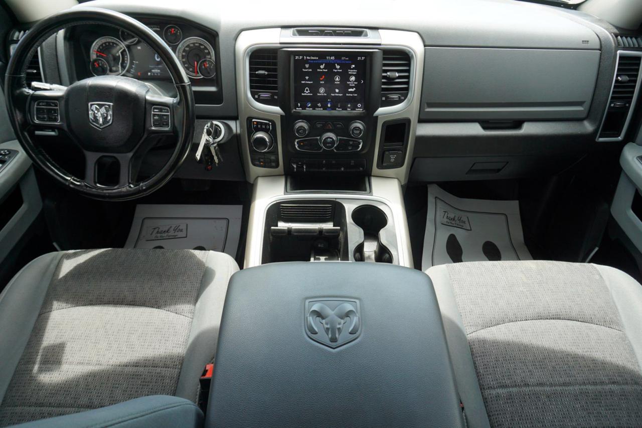 2020 RAM 1500 Classic V8 HEMI WARLOCK CREW 4WD CERTIFIED *1 OWNER* CAMERA NAV BLUETOOTH HEATED SEATS CRUISE ALLOYS - Photo #11