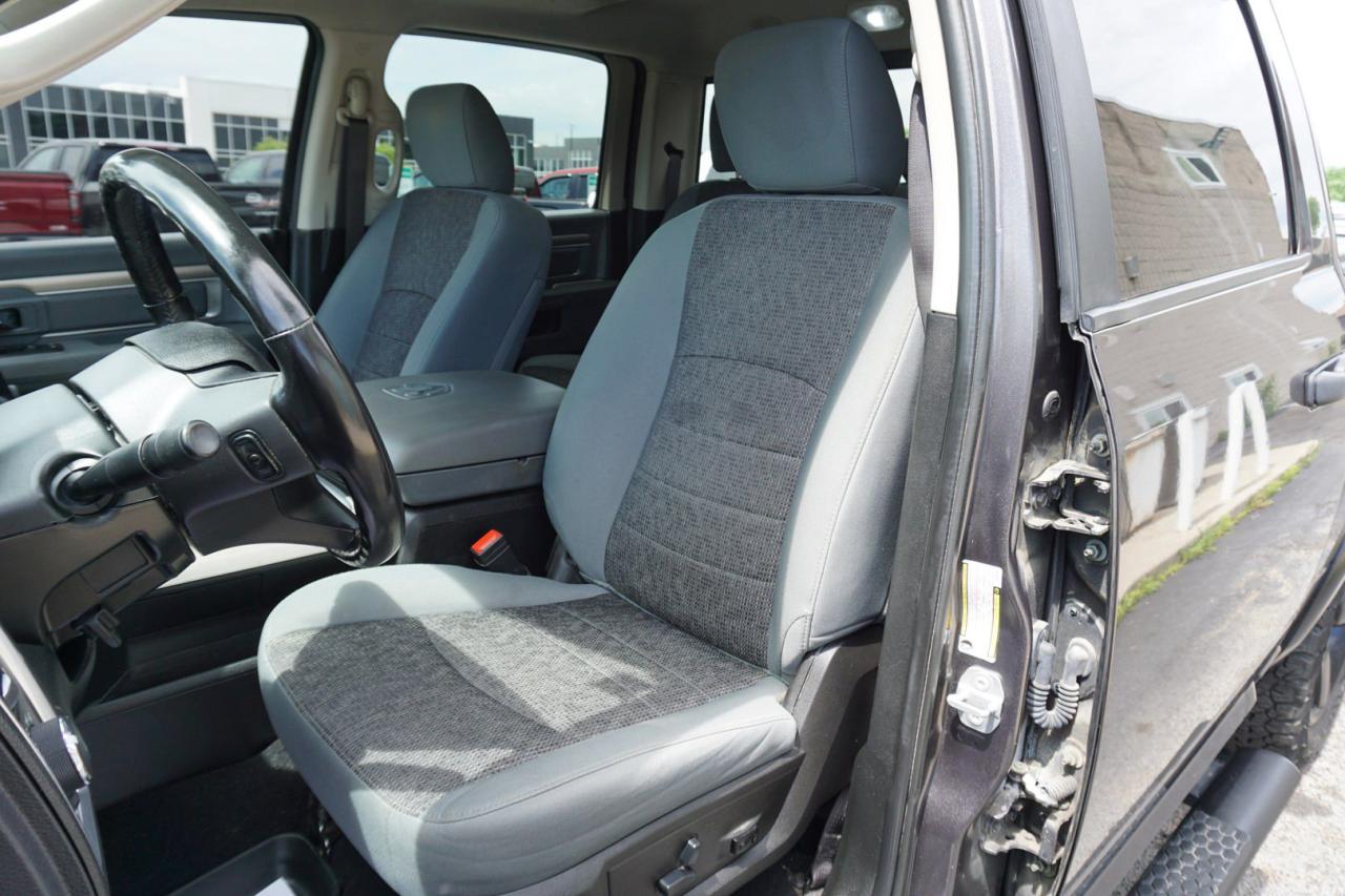 2020 RAM 1500 Classic V8 HEMI WARLOCK CREW 4WD CERTIFIED *1 OWNER* CAMERA NAV BLUETOOTH HEATED SEATS CRUISE ALLOYS - Photo #14