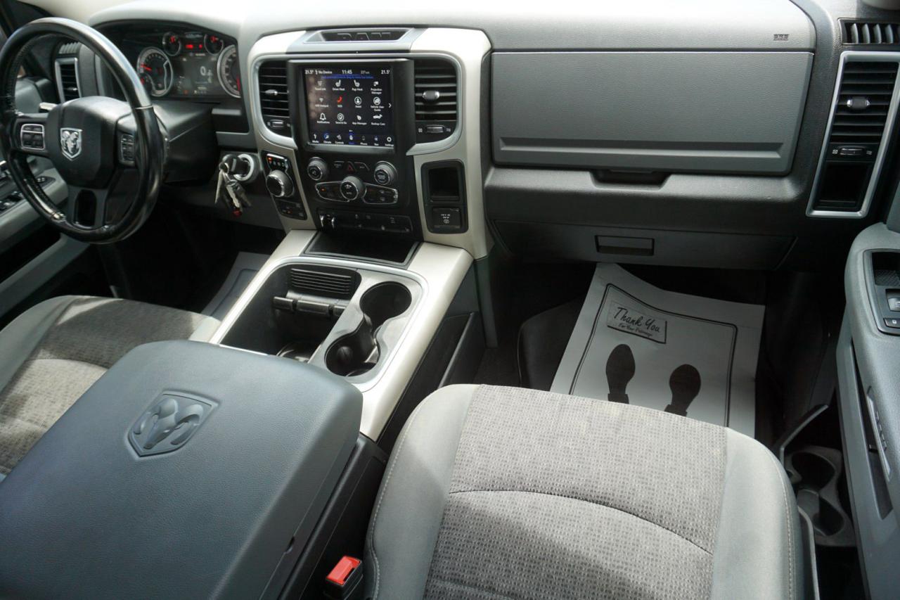2020 RAM 1500 Classic V8 HEMI WARLOCK CREW 4WD CERTIFIED *1 OWNER* CAMERA NAV BLUETOOTH HEATED SEATS CRUISE ALLOYS - Photo #13