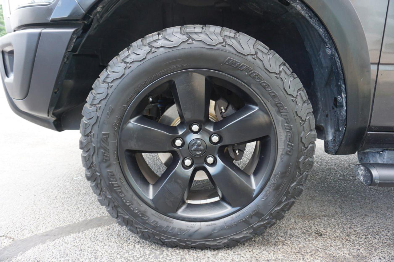 2020 RAM 1500 Classic V8 HEMI WARLOCK CREW 4WD CERTIFIED *1 OWNER* CAMERA NAV BLUETOOTH HEATED SEATS CRUISE ALLOYS - Photo #40