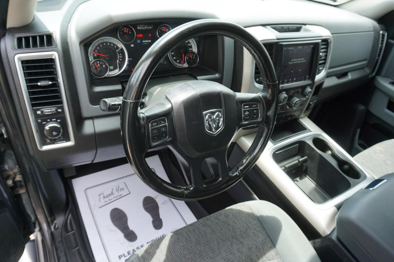 2020 RAM 1500 Classic V8 HEMI WARLOCK CREW 4WD CERTIFIED *1 OWNER* CAMERA NAV BLUETOOTH HEATED SEATS CRUISE ALLOYS - Photo #9