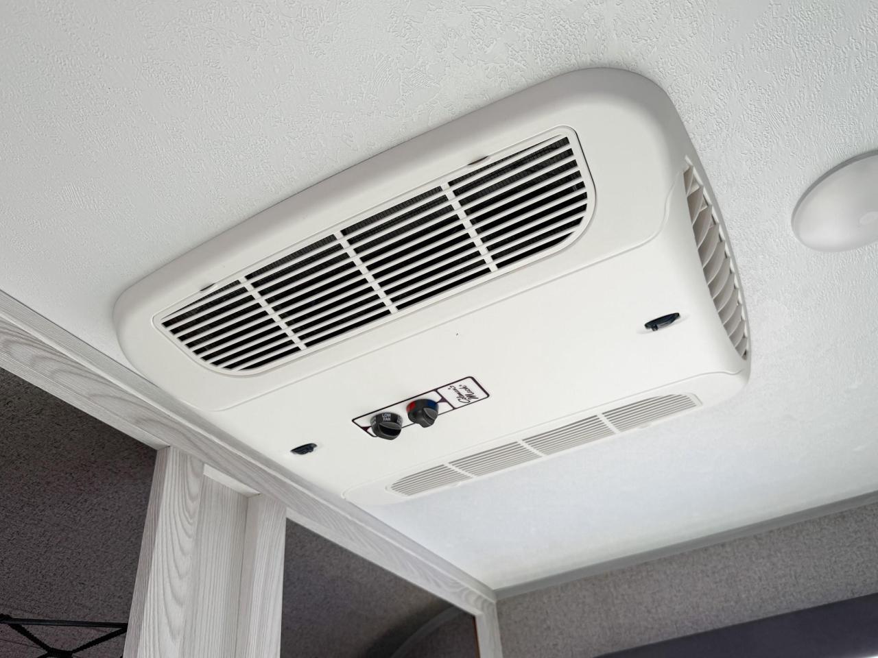 2020 Forest River E-PRO 12RK TRAILER FOREST RIVER FLAGSTAFF E-PRO 12RK Photo