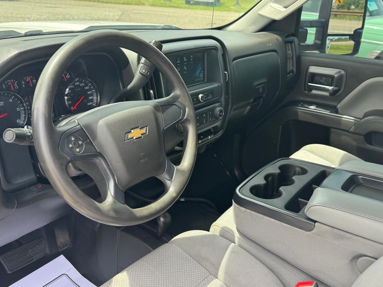 2019 Chevrolet Silverado 2500 Work Truck **TONS OF SERVICE RECORDS** - Photo #18