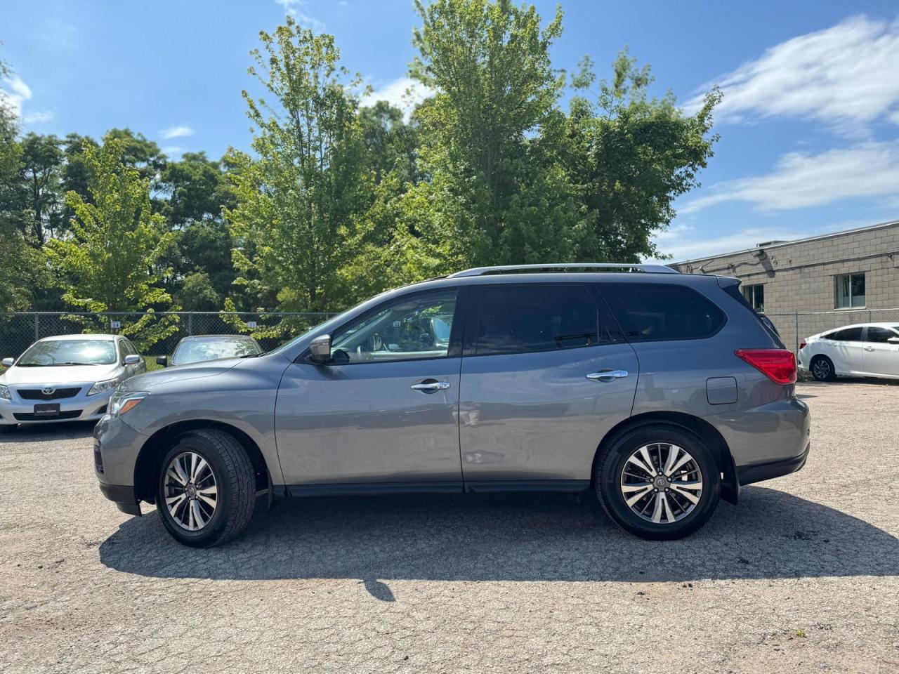 2019 Nissan Pathfinder AUTO 4X4 NO ACCIDENT NAVI 360 CAM HEATED SEATS B-T - Photo #3