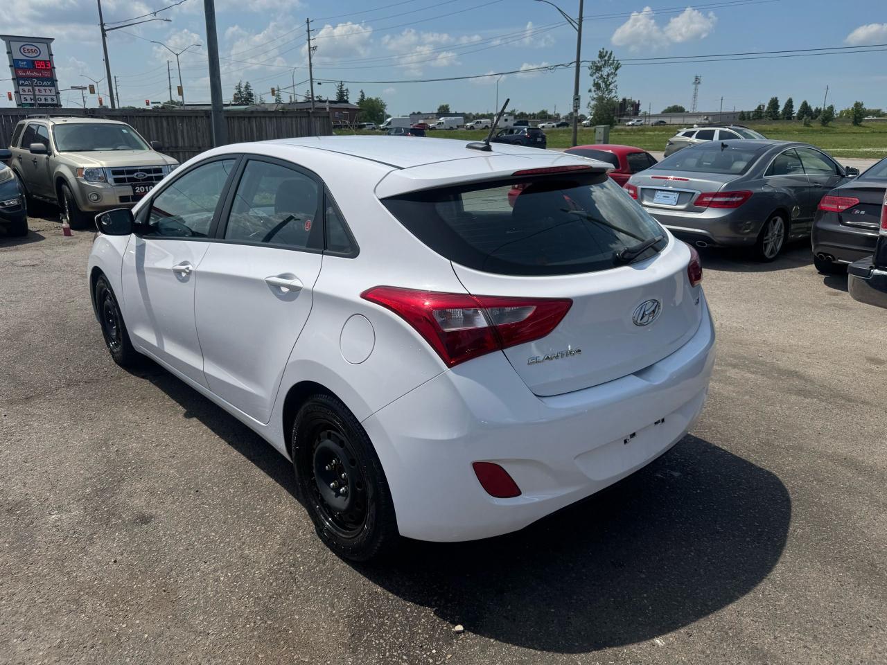 2013 Hyundai Elantra GT GL, HATCHBACK, ONLY 27,000KMS, LOADED, CLEAN, CERT Photo2