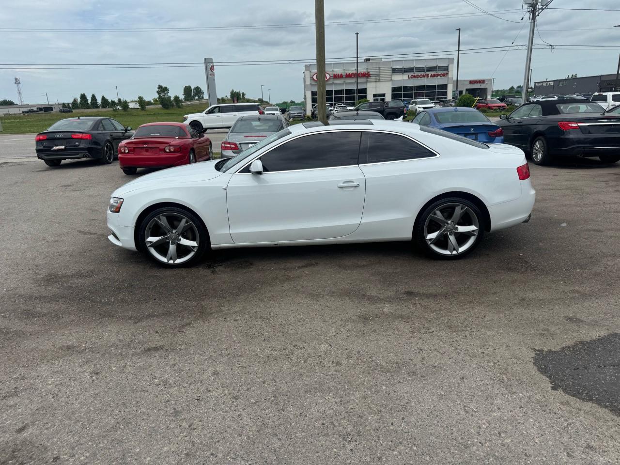 2014 Audi A5 2.0T, AUTO, ONLY 177KMS, LOADED, ALLOYS, CERTIFIED - Photo #2